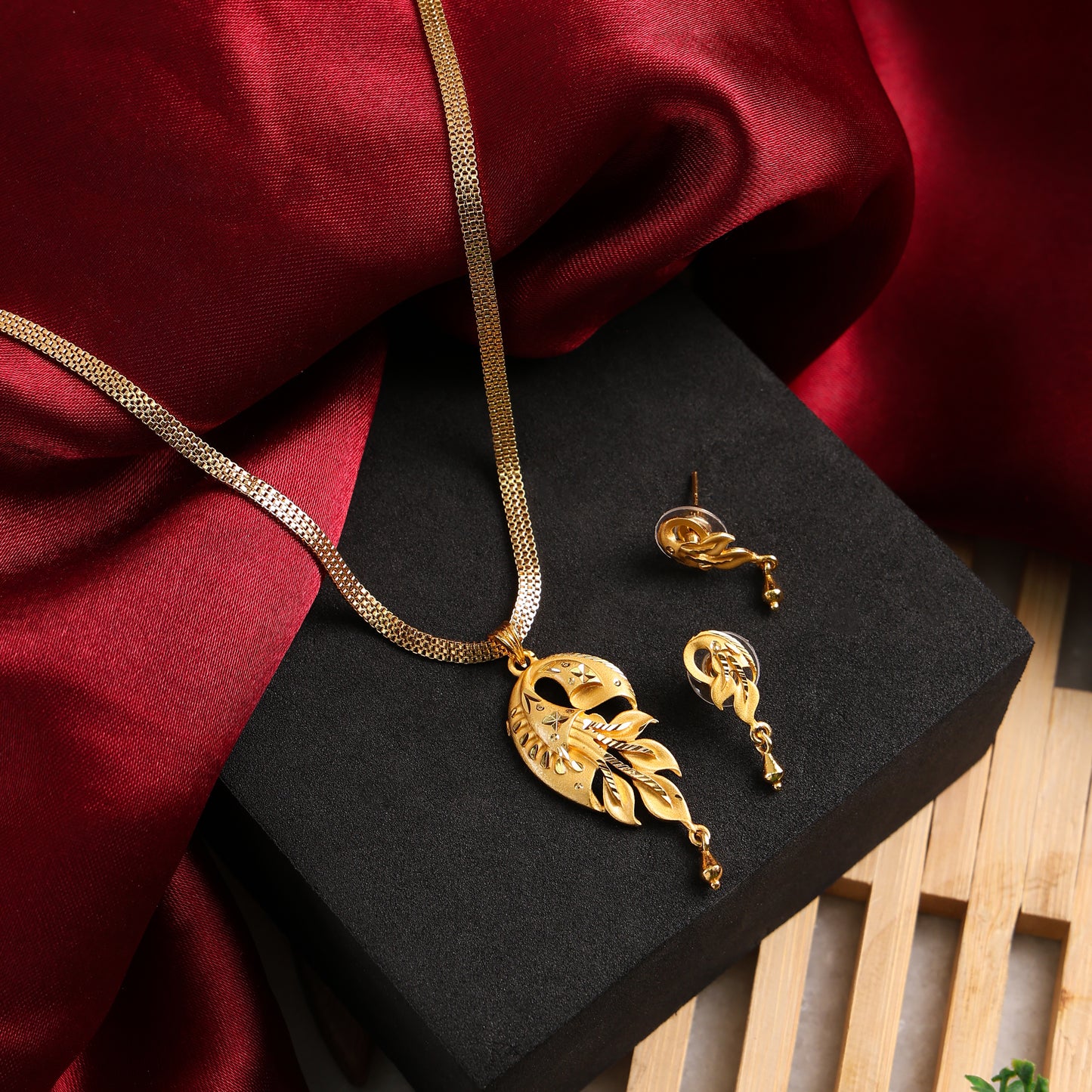 One-Gram Gold Chain Pendant Set with Tops