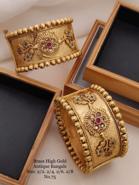 Vintage Legacy: Brass High Gold Antique Kangan