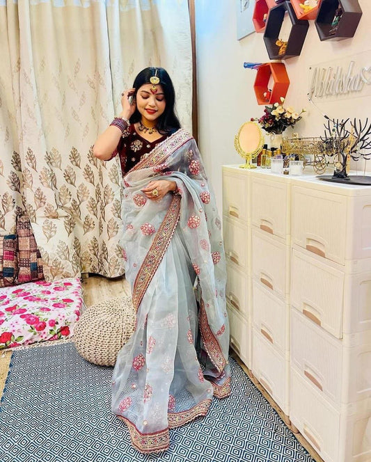 Wrap yourself in luxury with our Soft Organza Silk Saree! ✨