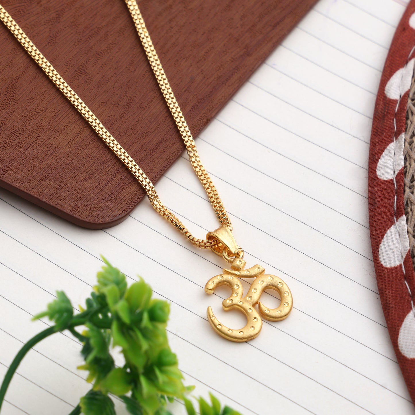 18K Gold Coated Pendant Necklace – Anti-Tarnish Finish ( 2 Line Chain )