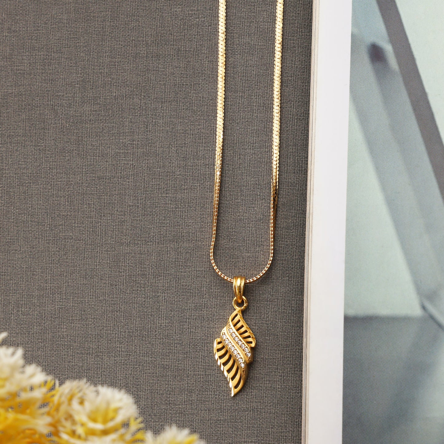 18K Gold Coated Pendant Necklace – Anti-Tarnish Finish