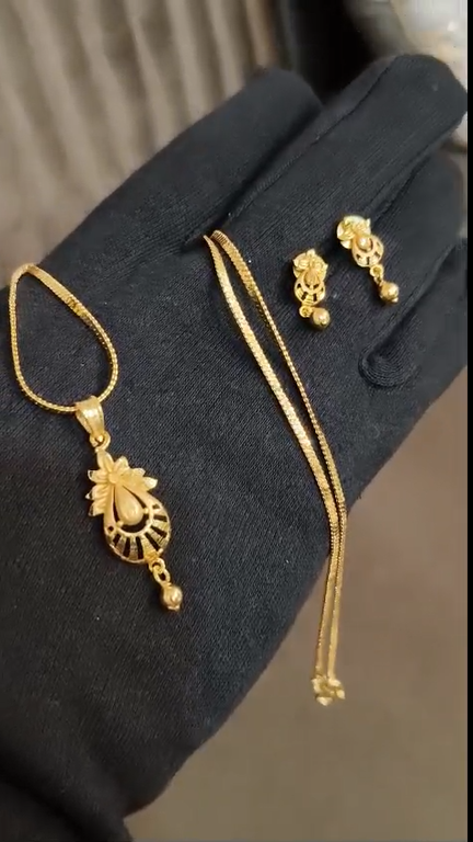 18K Gold Coated Chain Pendant With Tops – Stylish Ethnic Design