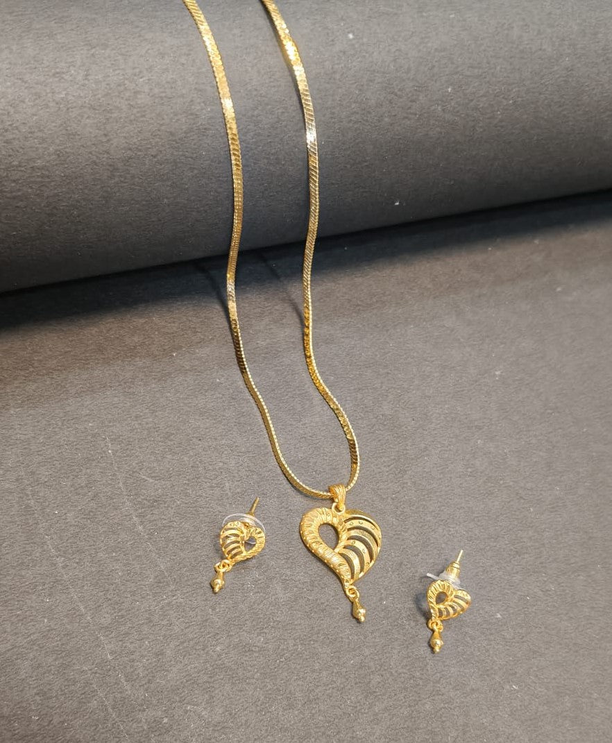 One Gram Gold Chain Pendant Set with Earrings – Anti-Tarnish Coated