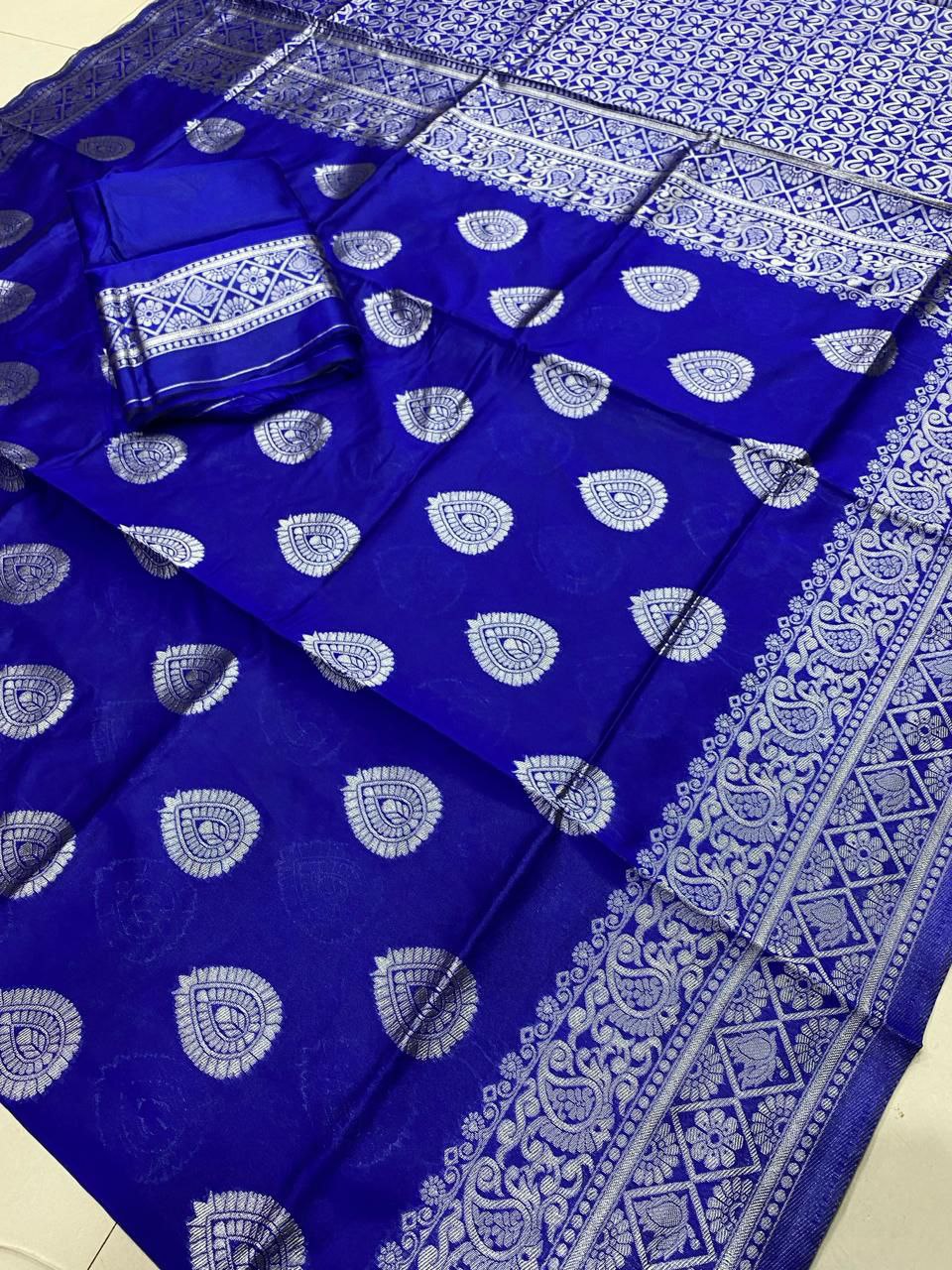 Banarasi Sarees for Intimate and Grand Indian Weddings!