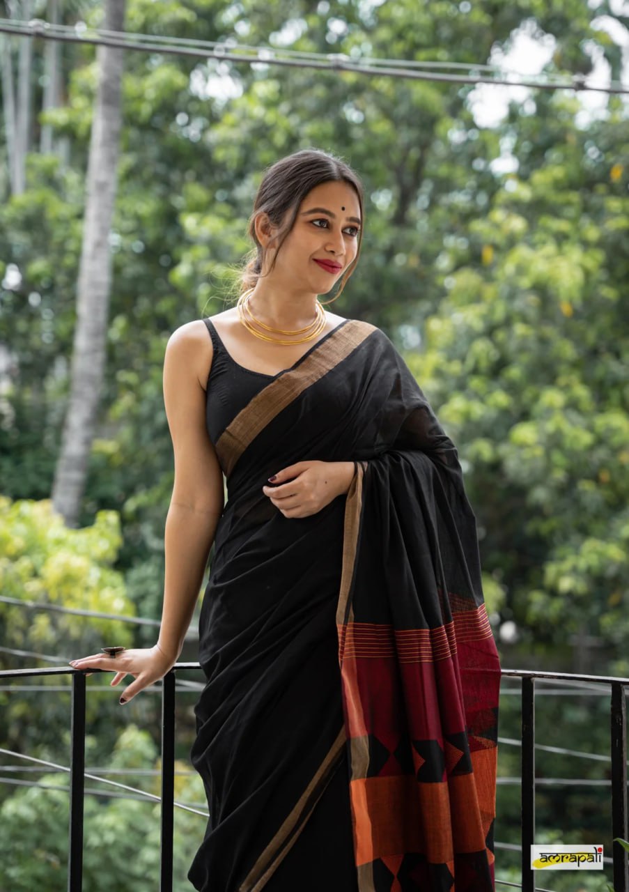 Women Linen Cotton Saree with Contrast Border