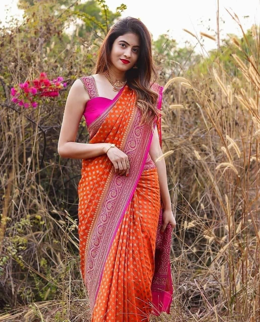 Elegant Organic Banarasi Sarees: Perfect for Memorable Weddings