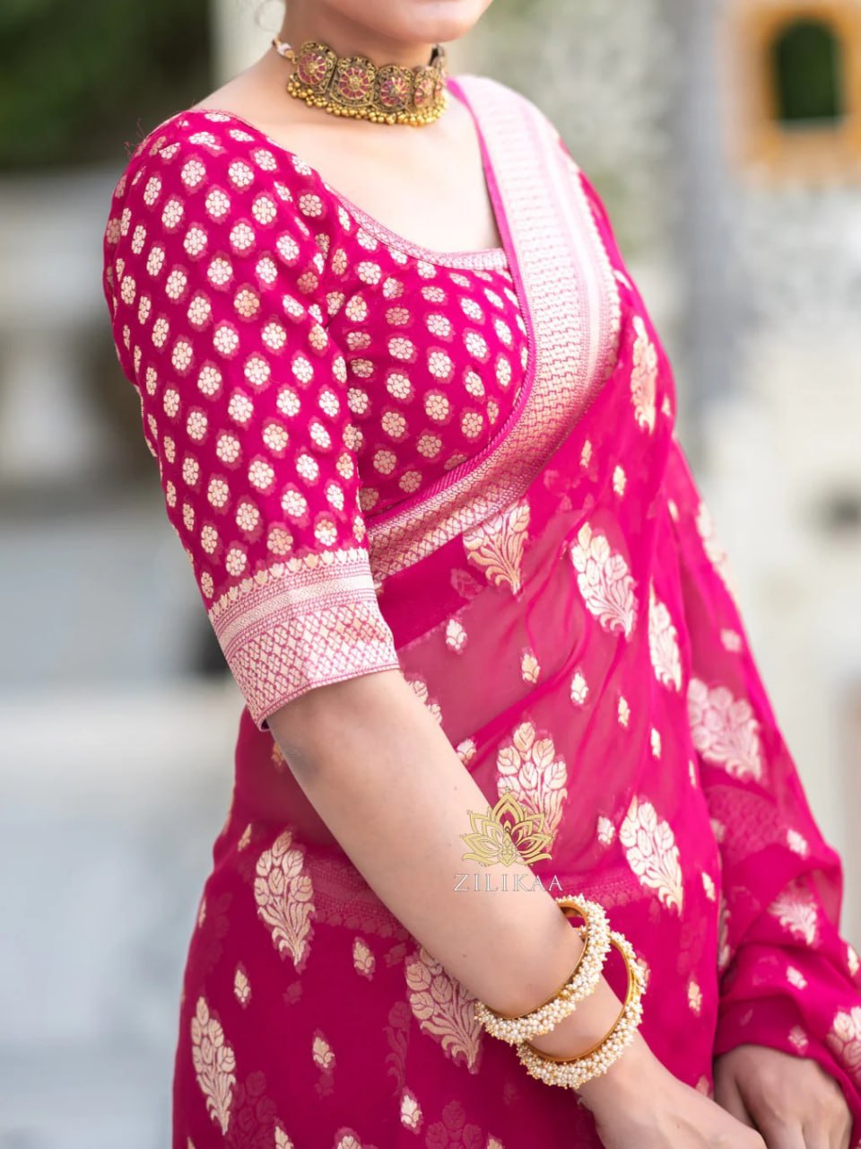 THE BANARASI SILK THREADS WOVEN USING INTRICATE TECHNIQUES SAREES