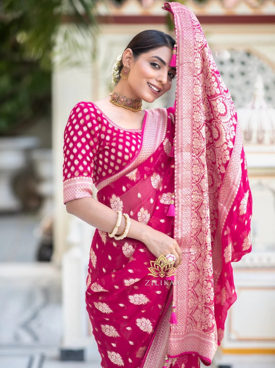 THE BANARASI SILK THREADS WOVEN USING INTRICATE TECHNIQUES SAREES