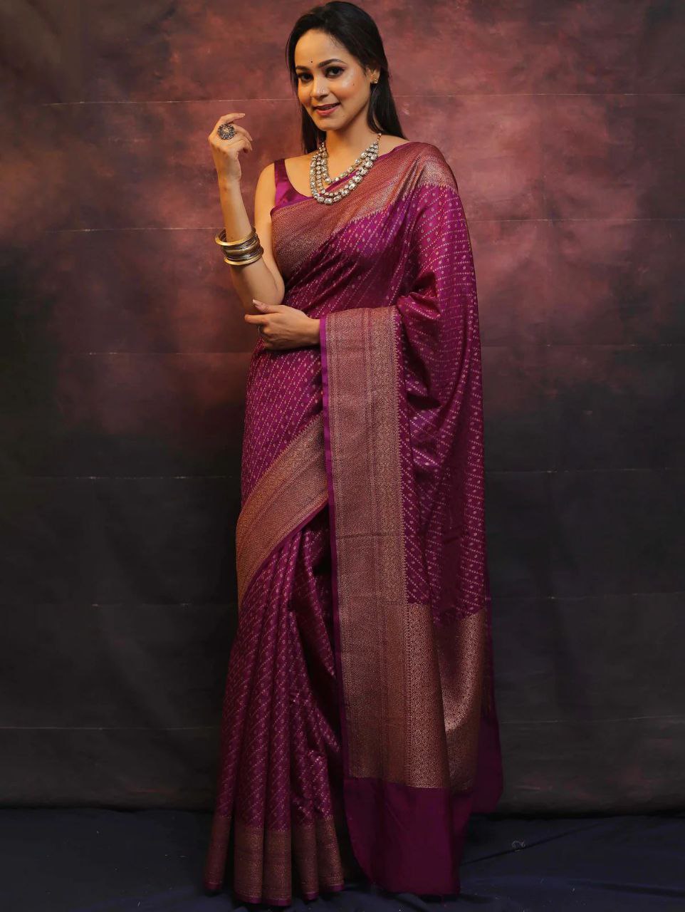 Banarasi Soft Silk Saree: Adorned with Zari Work and Jacquard Weave