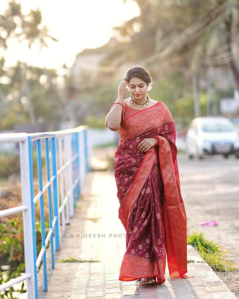 Captivating Banarasi Silk Sarees for Brides-to-Be