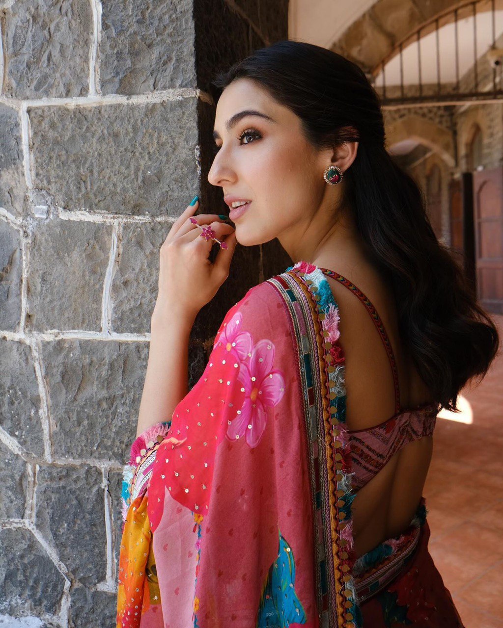 Bollywood Actress Sara Ali Khan Pure Jimmy Organza Digital Printed Saree